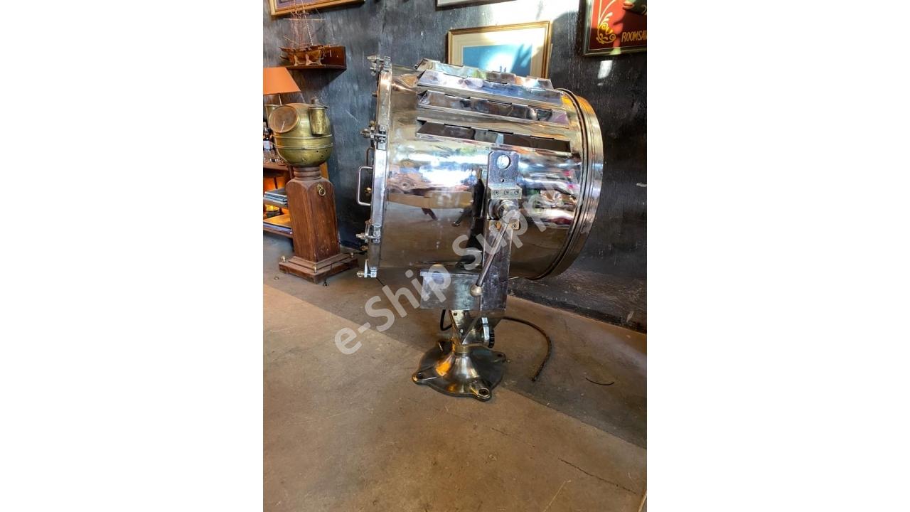 Japon Kanal Projektörü