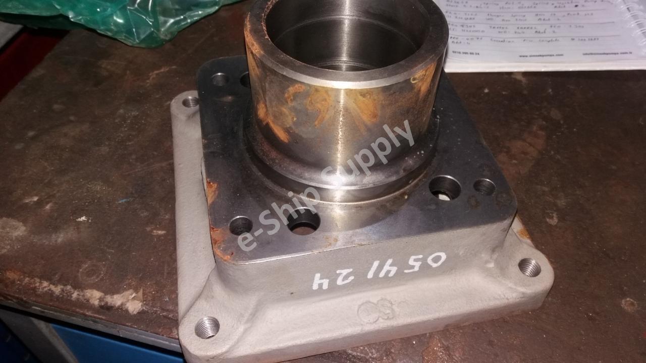 Rolls Royce Distance Piece Item 32 054124