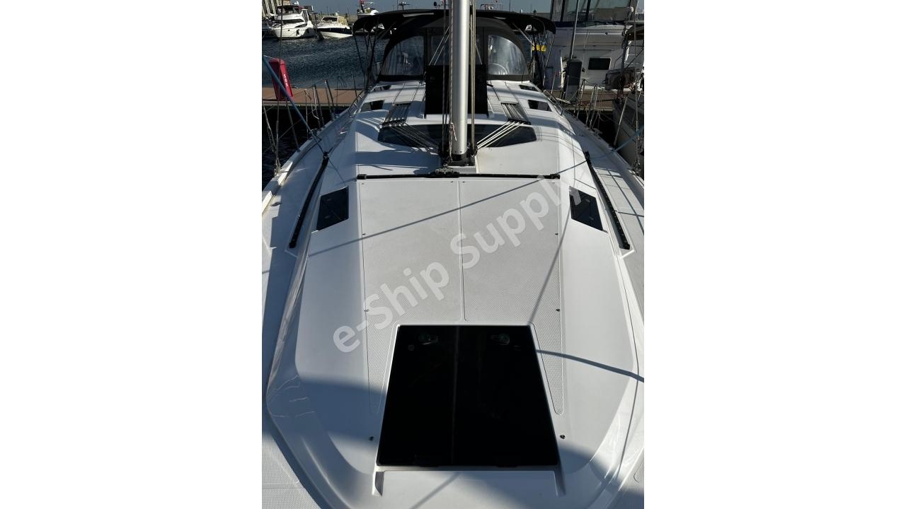 Sıfır Yelkenli Tekne ELan i43 Emsallerinin çok altında Fırsat Teknesi