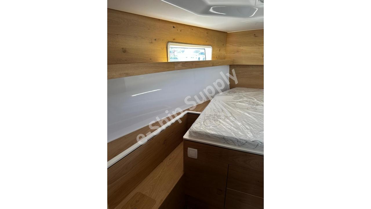 Sıfır Yelkenli Tekne ELan i43 Emsallerinin çok altında Fırsat Teknesi