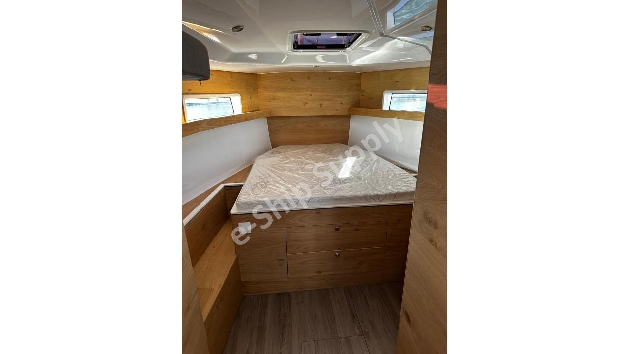 Sıfır Yelkenli Tekne ELan i43 Emsallerinin çok altında Fırsat Teknesi