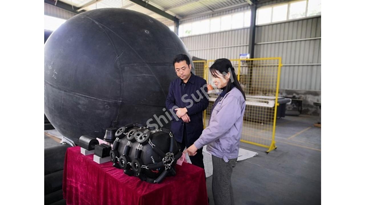 Pneumatic Rubber Fender