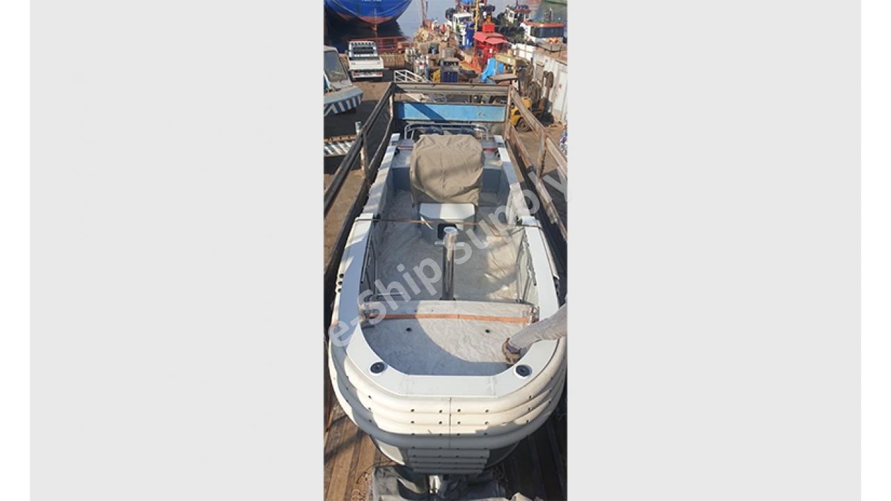 Planet Boat Tugboat & Mooring Boat