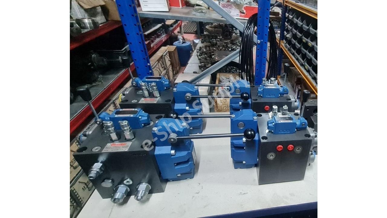 Hydraulic double speed windlass control block